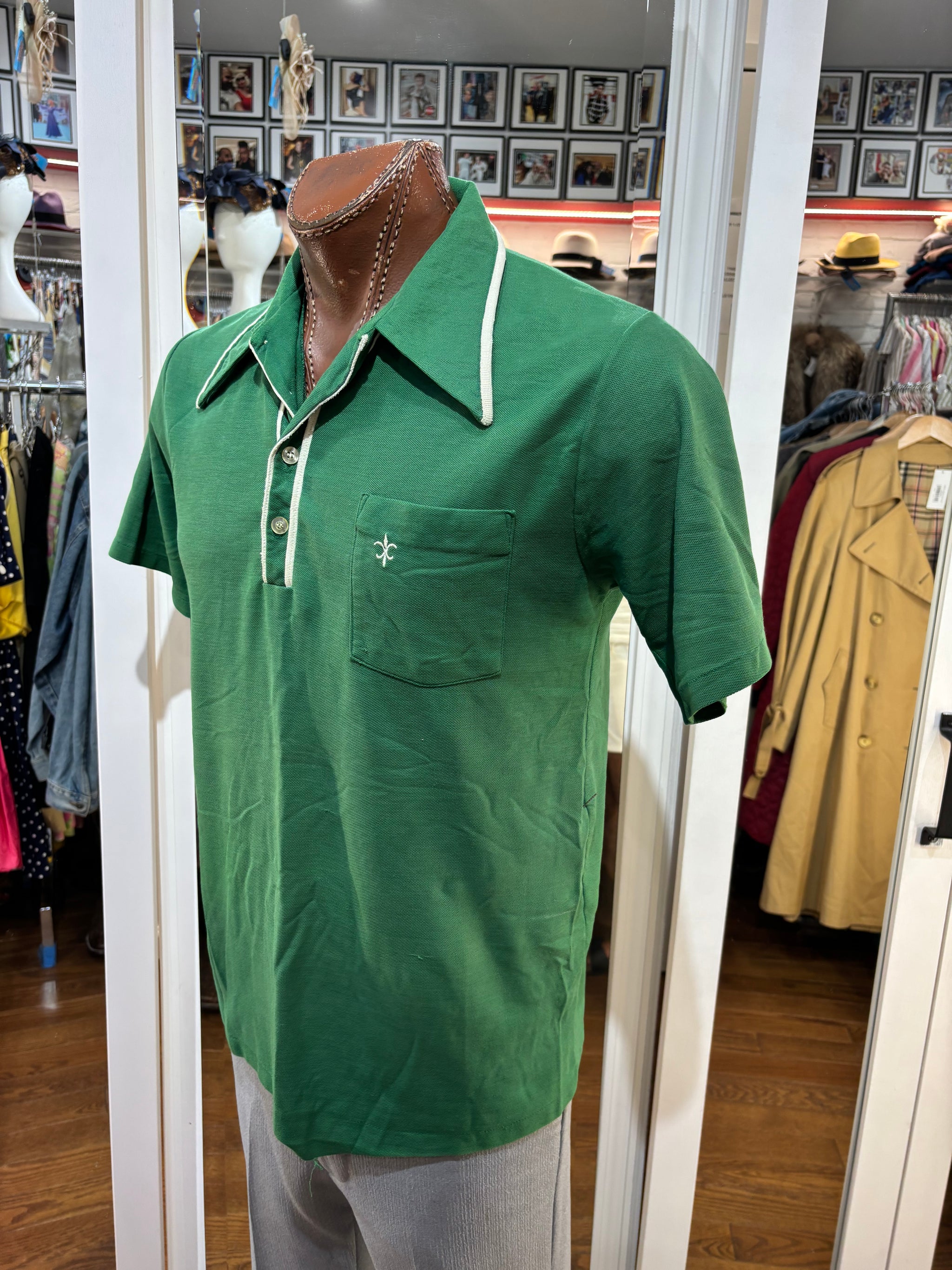 70's kelly Green Solid Print Collared Disco Polo Shirt By By Fashion K –  Hamlets Vintage, image size:2048x2731