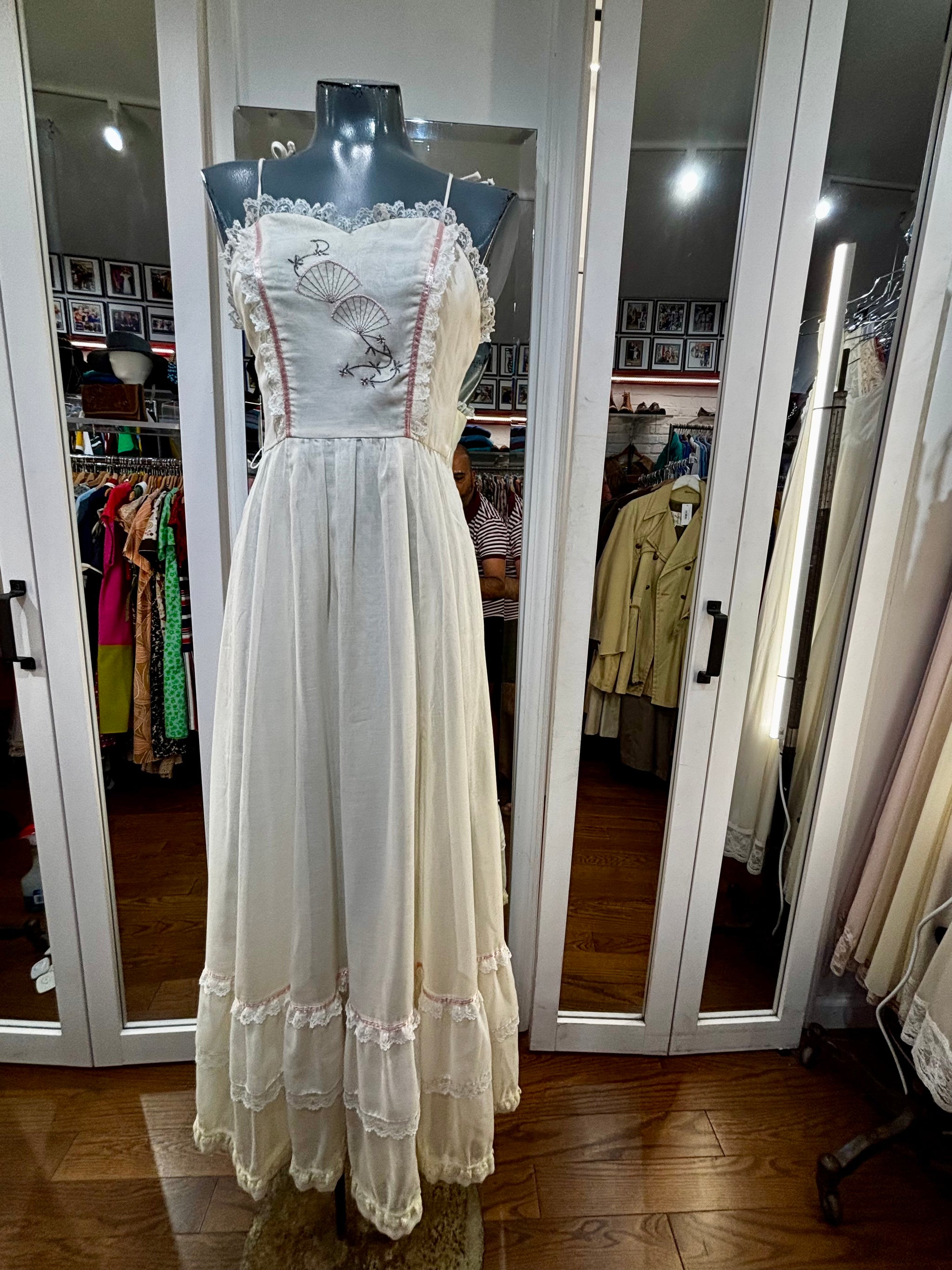 70's Off White Spaghetti Straps Peasant Cottage Maxi Dress By Candi Jo – Hamlets Vintage
