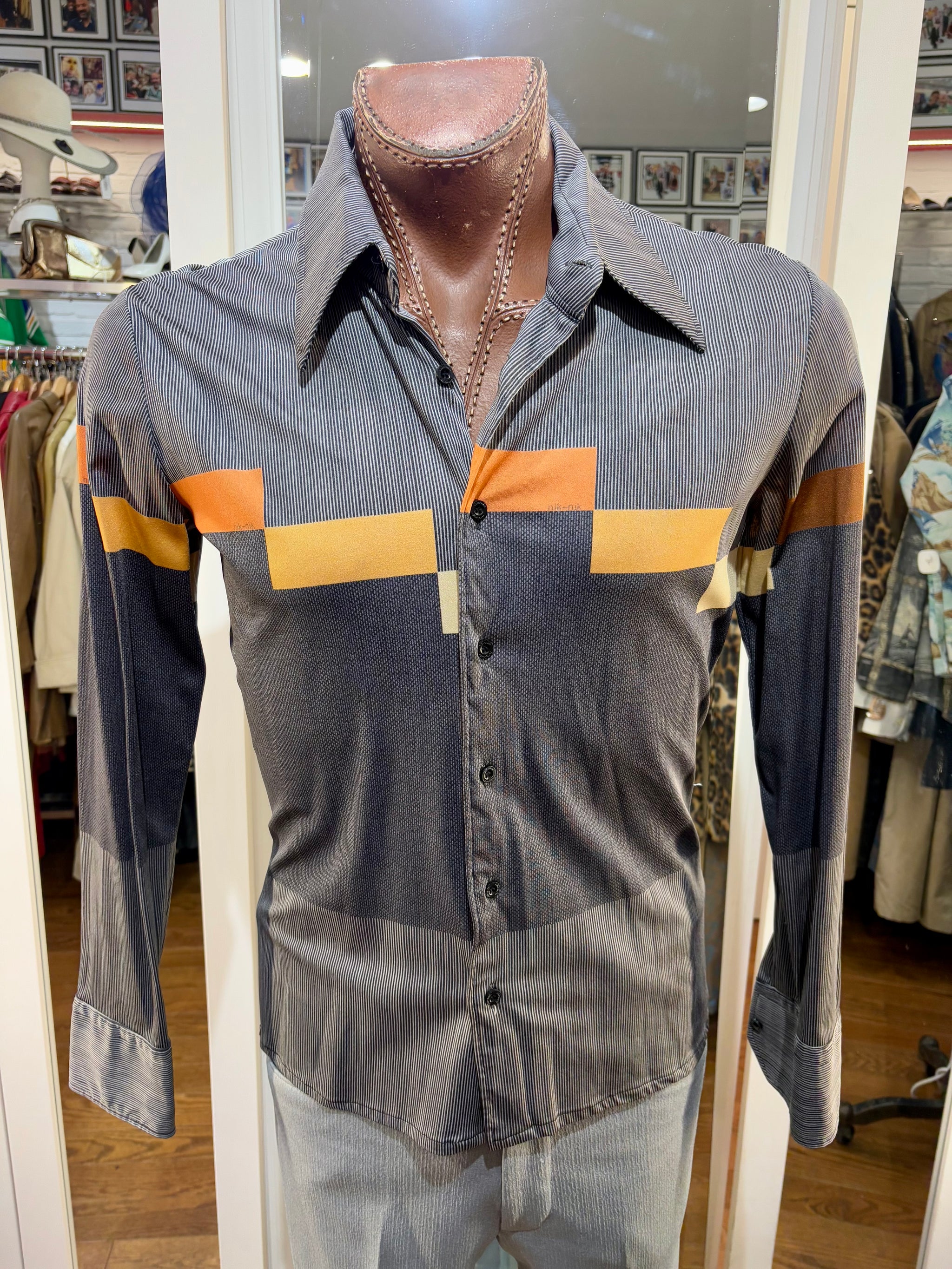 USA 70's Native Print Disco Shirts ネイティブ Mens Vintage 70s Disco Shirt with Forest Print, Jantzen 100 – The