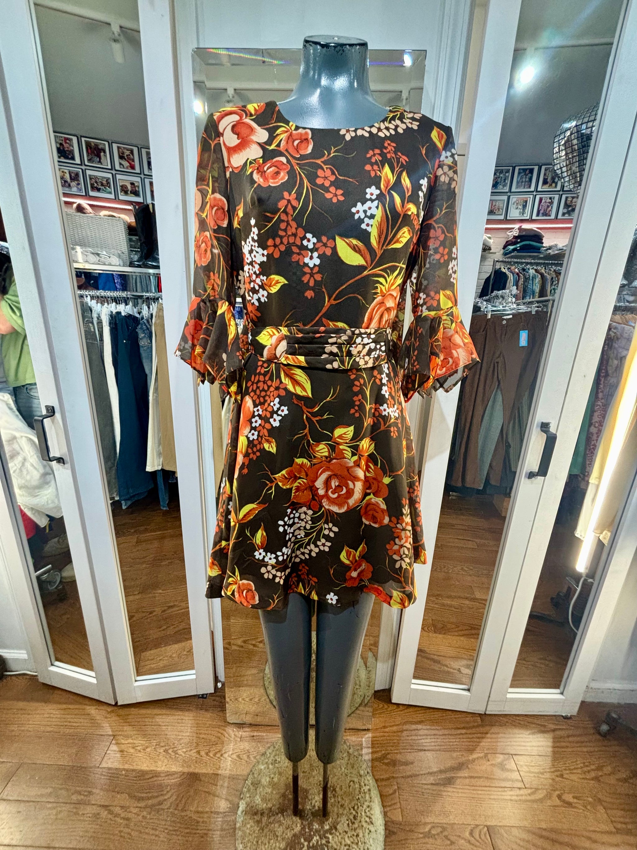 70’s Brown And Orange Flowers Print Dress With Bell Sleeve