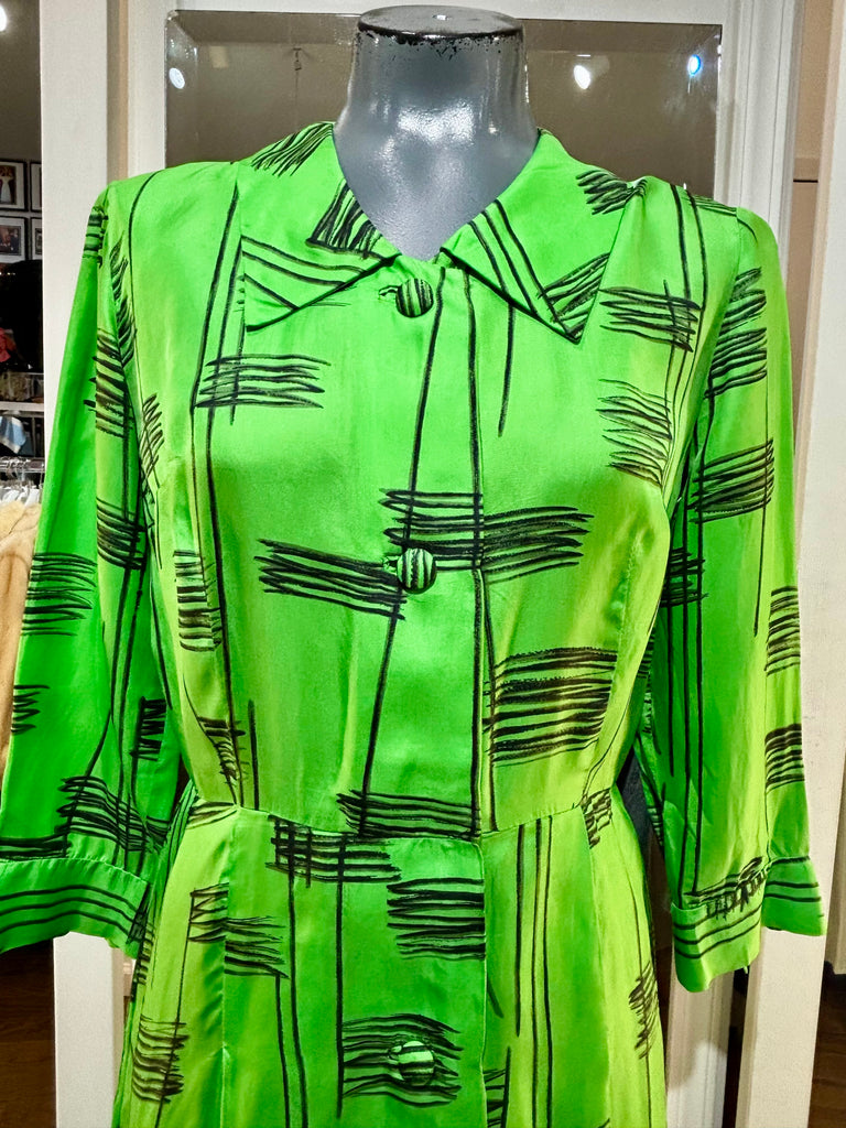 kelly green fit and flare dress 60's Black Abstract Print Long Sleeves And D closed-toe