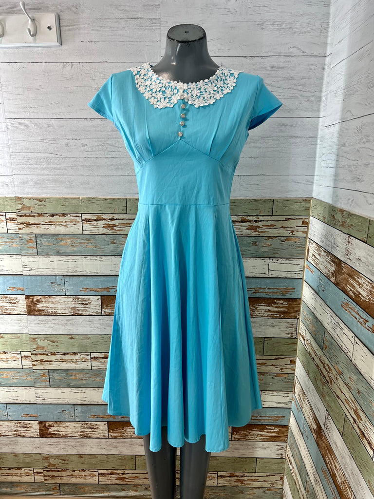 00's Going 40's Revival Blue Collar Lace Dress With Cap Sleeve Hamlets Vintage 00's Going 40's Revival Blue Collar Lace Dress With Cap Sleeve Hamlets Vintage