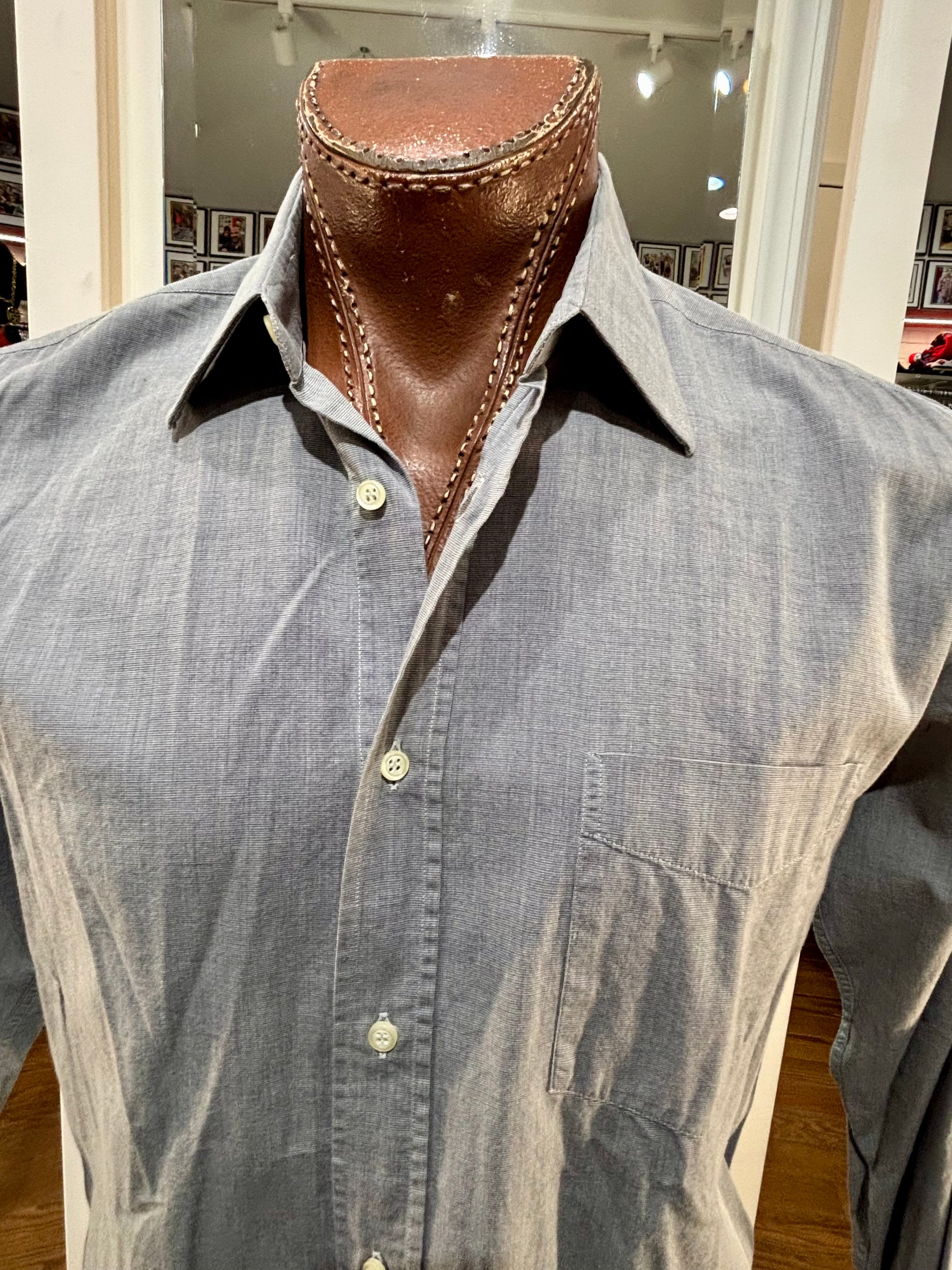 00's Gray Long Sleeve Buttoned Shirt By Fendi – Hamlets Vintage