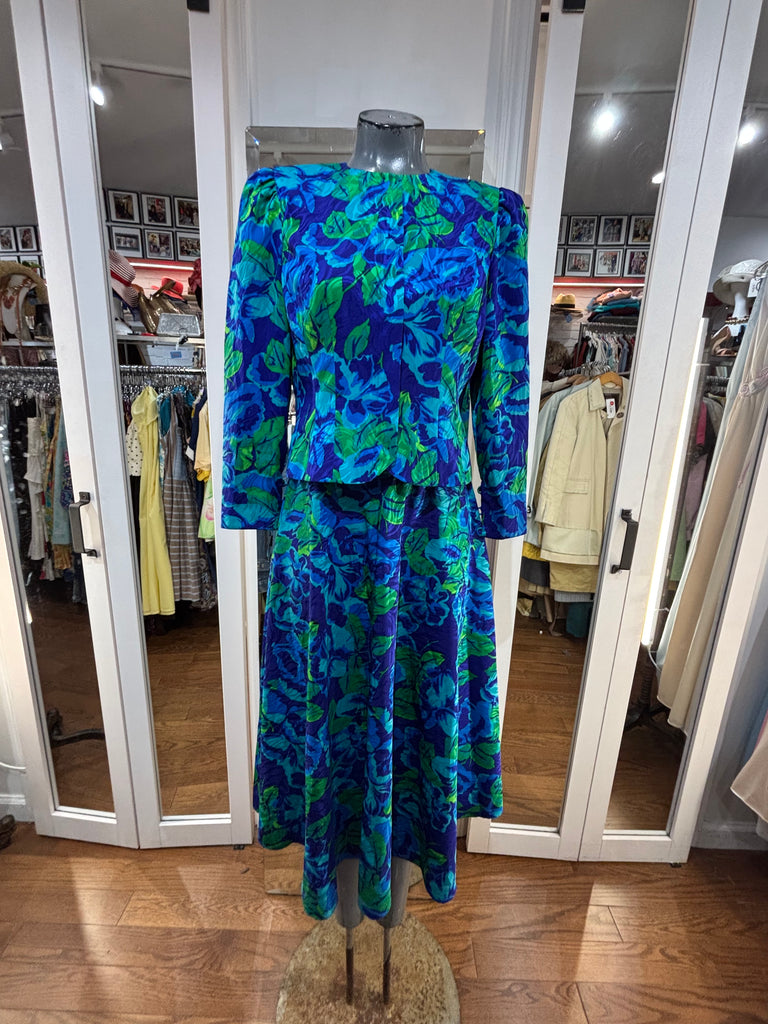80s Blue and Green Flower silk Print 2 Piece Set By Papell Petites - Hamlets Vintage