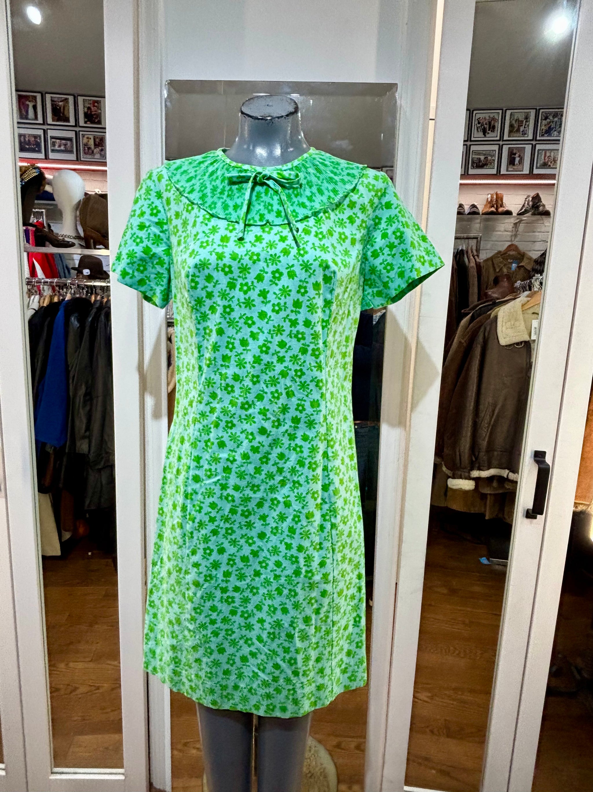 mint green dress size 16 60's Mint Green & Blue Flower Cap Sleeve Dress By Carol Brent – Hamlets  Vintage