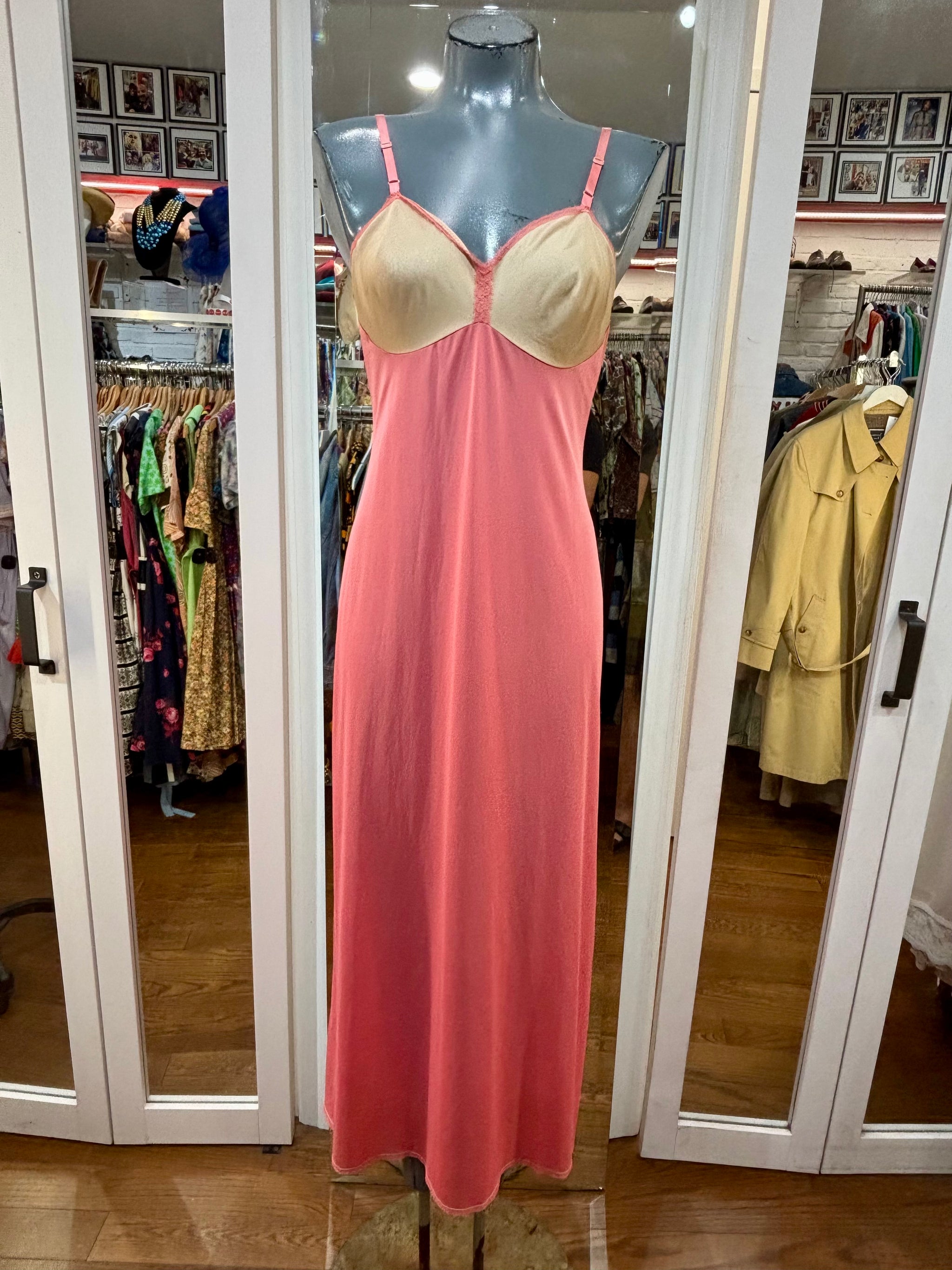 pink maxi slip dress 60's Pink Maxi Slip Dress Featuring Beige Cups By Vanity Fair – Hamlets  Vintage