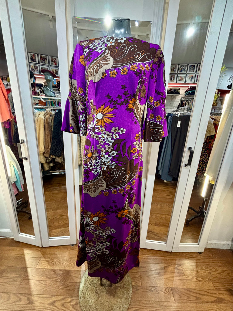 hawaiian flower maxi dress 70's Purple Multicolor Hawaiian Flowers Maxi Dress – Hamlets Vintage