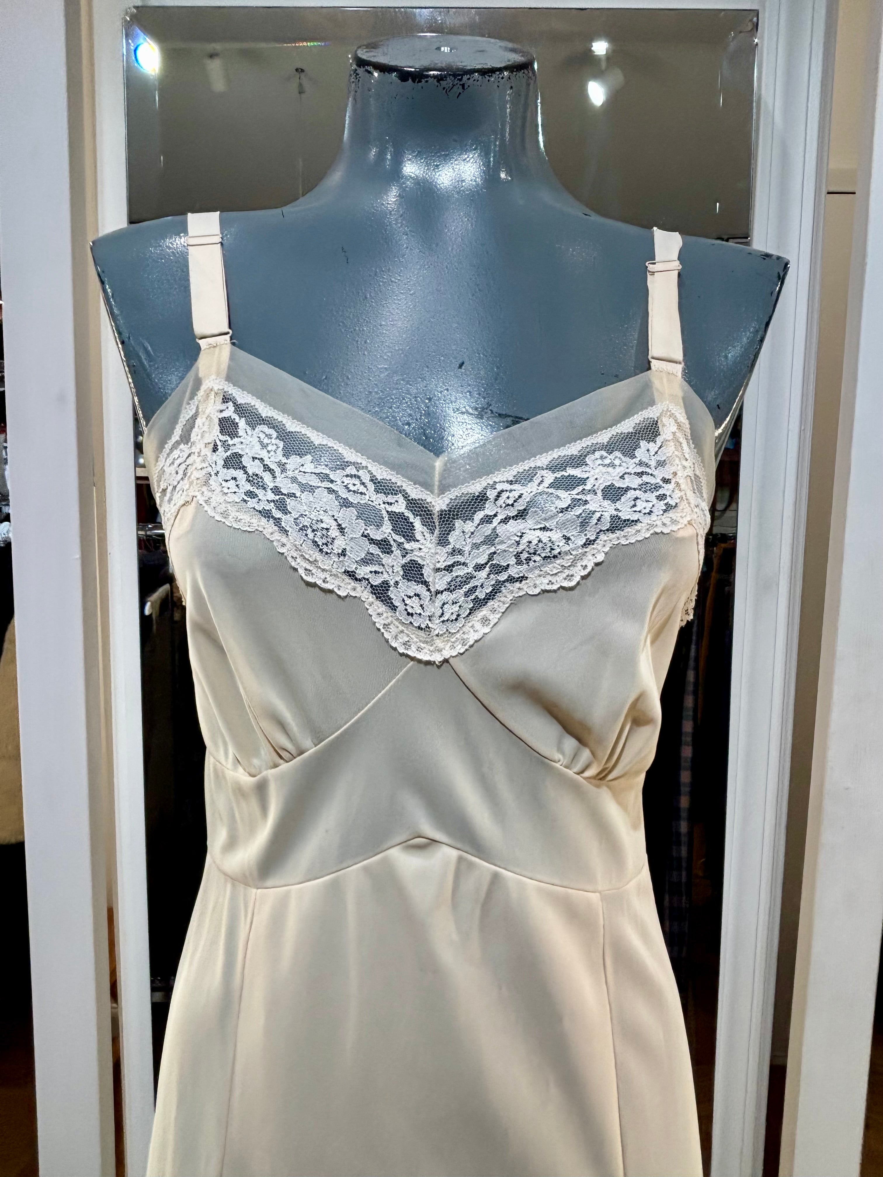 60's Peach Slip Dress With Lace Detailing By Sliperfection Hamlets Vintage 60's Peach Slip Dress With Lace Detailing By Sliperfection Hamlets Vintage