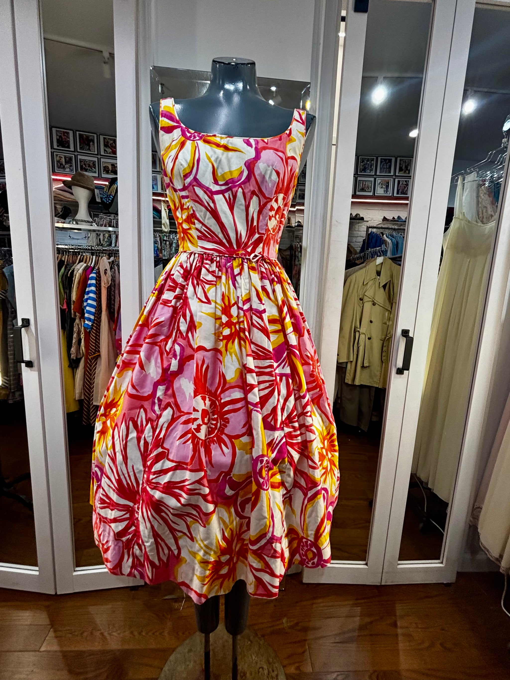 50’s Pink And Orange Print Flowers Fit And Flare Dress 50’s Pink And Orange Print Flowers Fit And Flare Dress