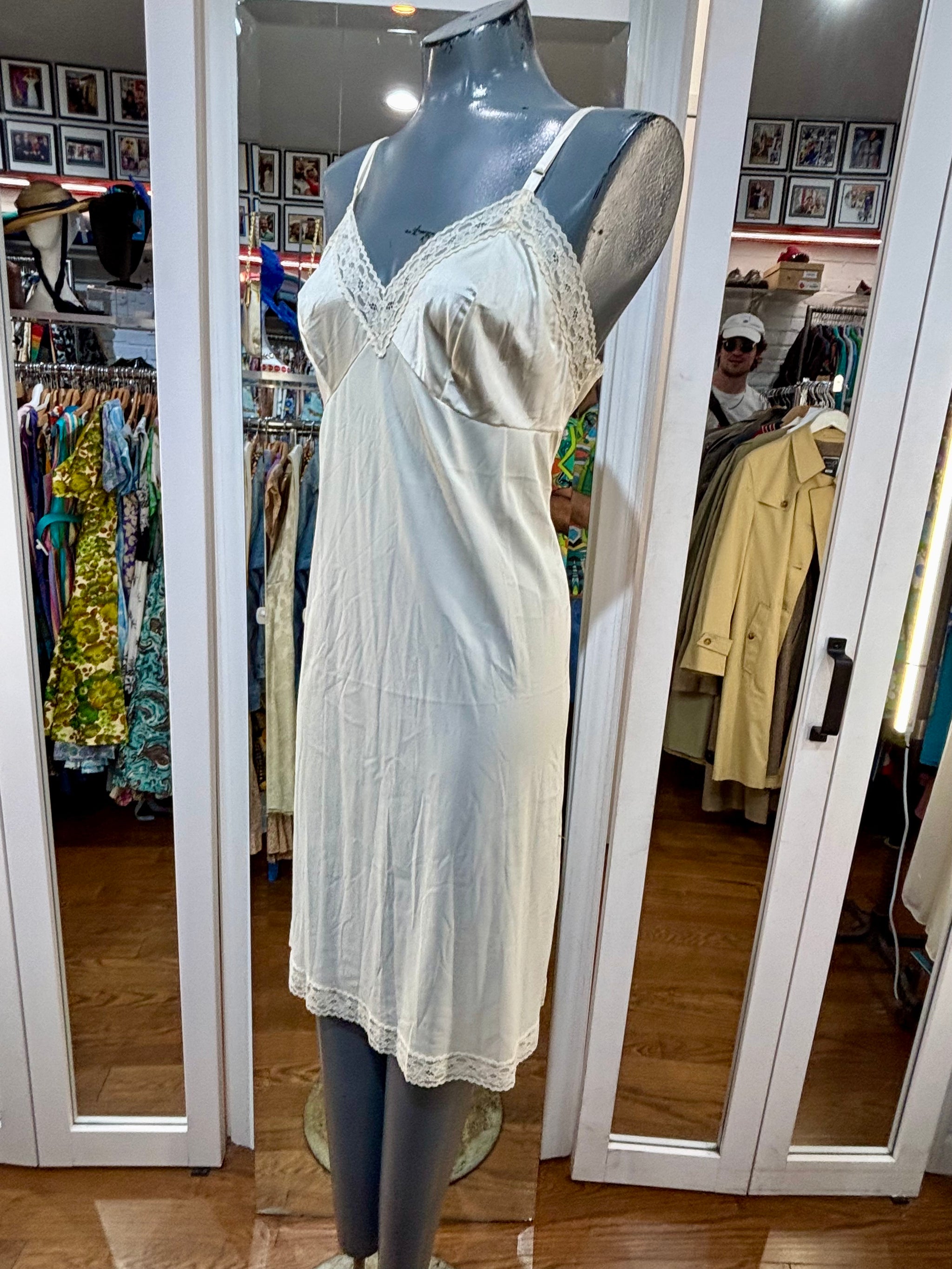 70's Light Cream Slip Dress Featuring A Light Cream Lace Trim By Vanit –  Hamlets Vintage