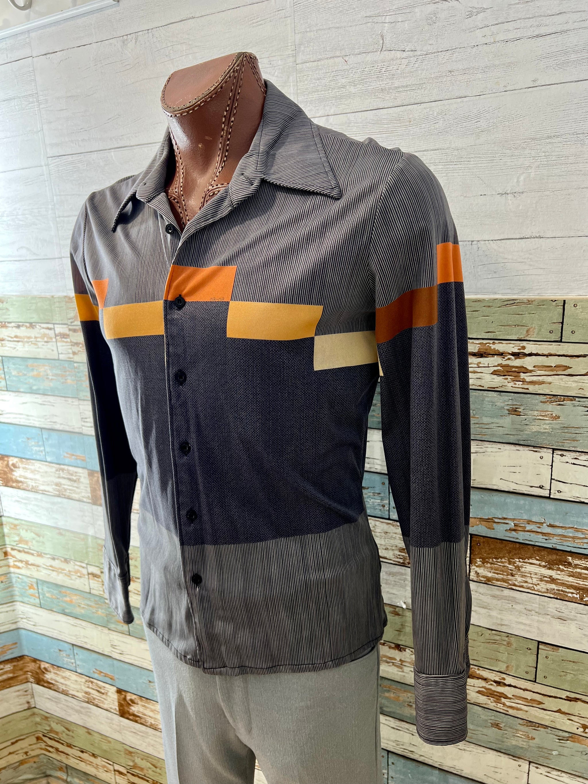 Vintage70'sシャツ 70's Gray & Orange Multicolor Square Print Disco Shirt By Nik Nik