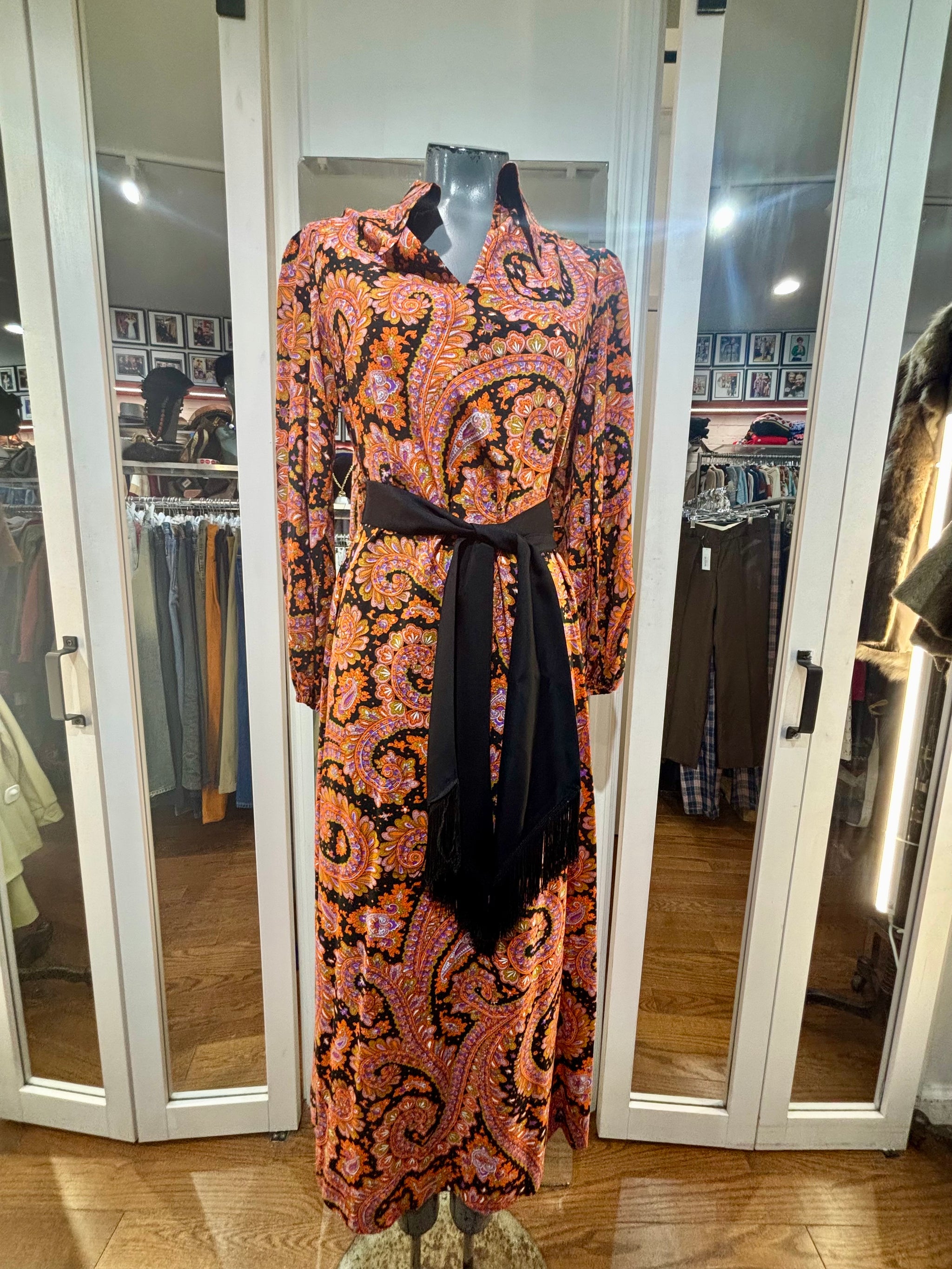 orange paisley dress 70’s Multicolor Long Sleeve Maxi This mini dress is Linen French Retro Square Color:Steel Grey Color:black multi
